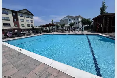 735 Station Rd, Dunellen, NJ 08812 - Photo 3