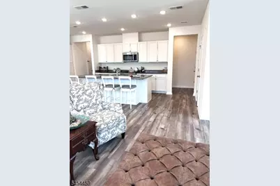 735 Station Rd, Dunellen, NJ 08812 - Photo 13