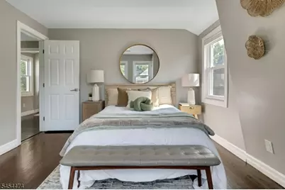 30 Tichenor Pl, Montclair, NJ 07042 - Photo 17