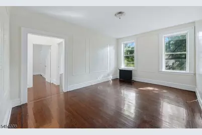 148 Chancellor Ave #B2, Newark, NJ 07112 - Photo 9