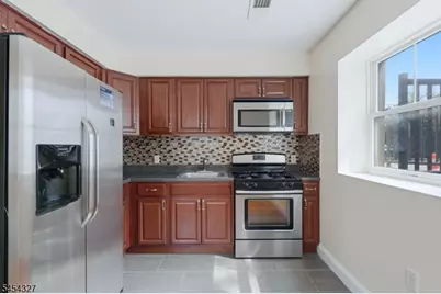 232 Shephard Ave #B6, Newark, NJ 07112 - Photo 3