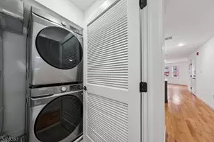 52 James St, Newark, NJ 07102 - Photo 5