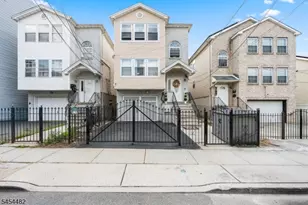 725 S 19th St, Newark, NJ 07103 - Photo 1