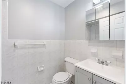 725 S 19th St, Newark, NJ 07103 - Photo 17