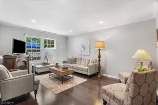 404 Timberbrooke Dr, Bedminster Township, NJ 07921 - Photo 7