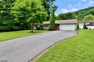 47 Pequot Trail, Jefferson Township, NJ 07438 - Photo 1