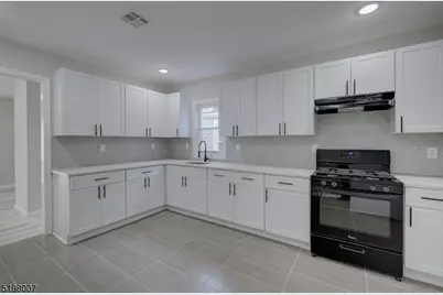 259 N Center St #2, Orange, NJ 07050 - Photo 5