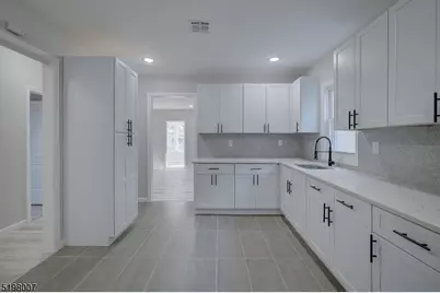 259 N Center St #2, Orange, NJ 07050 - Photo 7