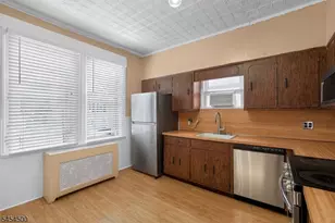 18 Llewellyn Ave, Bloomfield, NJ 07003 - Photo 3