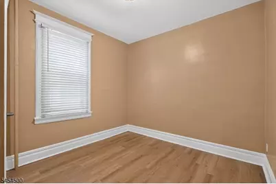 18 Llewellyn Ave #2, Bloomfield, NJ 07003 - Photo 9