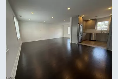 77 Jefferson Pl, Totowa, NJ 07512 - Photo 3