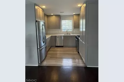 77 Jefferson Pl, Totowa, NJ 07512 - Photo 5