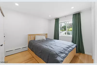106 Hillcrest Ave, Woodland Park, NJ 07424 - Photo 11