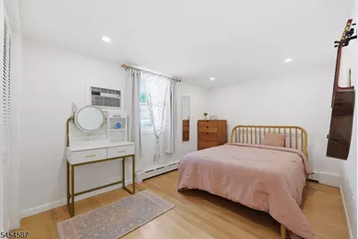 106 Hillcrest Ave, Woodland Park, NJ 07424 - Photo 13