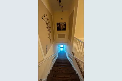 557-561 Broadway #2, Bayonne, NJ 07002 - Photo 3
