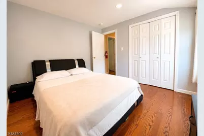 635 Robinson Ter, Union Township, NJ 07083 - Photo 9