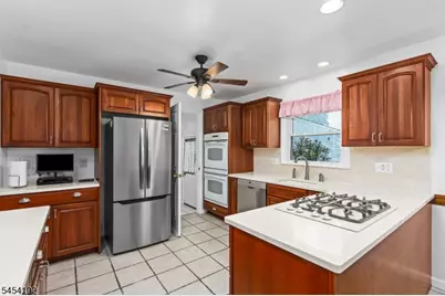 4 W Circuit Dr, Roxbury Township, NJ 07876 - Photo 15