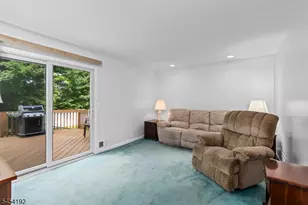 4 W Circuit Dr, Roxbury Township, NJ 07876 - Photo 19