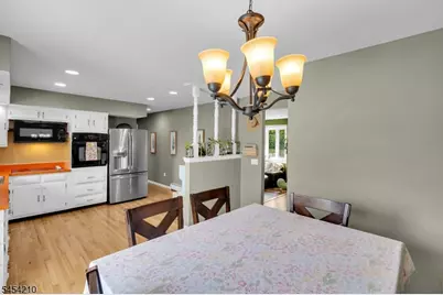 196 Asbury Anderson Road, Franklin Township, NJ 08802 - Photo 9