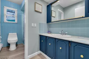 196 Asbury Anderson Rd, Franklin Township, NJ 08802 - Photo 17