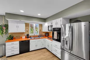 196 Asbury Anderson Rd, Franklin Township, NJ 08802 - Photo 7