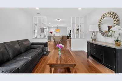 61 Dorchester Dr, Bernards Township, NJ 07920 - Photo 7