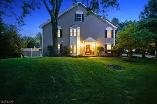 61 Dorchester Dr, Bernards Township, NJ 07920 - Photo 3