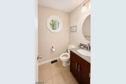 6 Mount Vernon Sq, Verona Twp., NJ 07044 - Photo 5