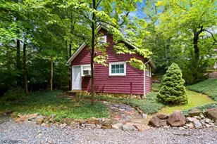 300 Emerson Ln, Berkeley Heights Township, NJ 07922 - Photo 37
