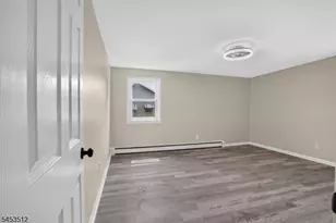 2 Riverside Ave, Lyndhurst Township, NJ 07071 - Photo 5