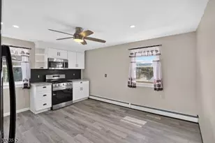 2 Riverside Ave, Lyndhurst Township, NJ 07071 - Photo 11