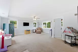 72 County Rd 639, Wantage, NJ 07461 - Photo 13