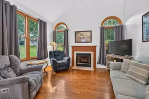 280 Stonehenge Dr, Lopatcong Township, NJ 08865 - Photo 15