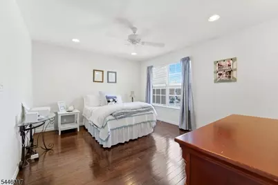 26 Alameda Ct, Eatontown Boro, NJ 07724 - Photo 27