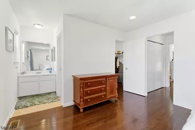 26 Alameda Ct, Eatontown Boro, NJ 07724 - Photo 29