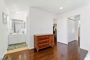 26 Alameda Ct, Eatontown Boro, NJ 07724 - Photo 29