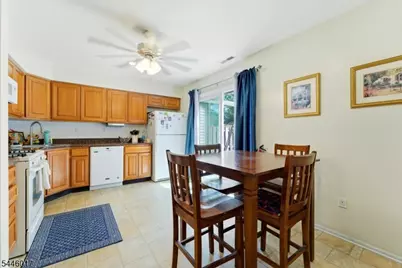 26 Alameda Ct, Eatontown Boro, NJ 07724 - Photo 13