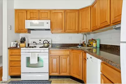 26 Alameda Ct, Eatontown Boro, NJ 07724 - Photo 17