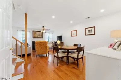 26 Alameda Ct, Eatontown Boro, NJ 07724 - Photo 9