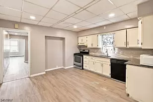 39 La France Ave, Bloomfield, NJ 07003 - Photo 5
