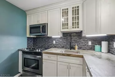 25 River Rd #3 B, Nutley Twp., NJ 07110 - Photo 7