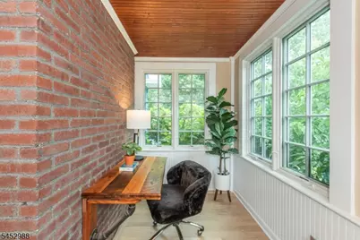 22 Euclid Pl, Montclair, NJ 07042 - Photo 5