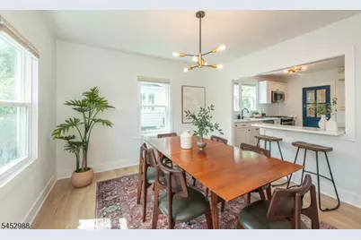 22 Euclid Pl, Montclair, NJ 07042 - Photo 9