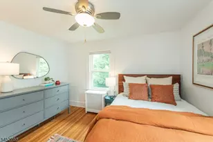 22 Euclid Pl, Montclair, NJ 07042 - Photo 17