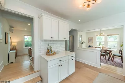 22 Euclid Pl, Montclair, NJ 07042 - Photo 13