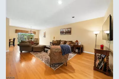 6 Hancock Dr, Morris Township, NJ 07960 - Photo 5