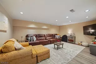 6 Hancock Dr, Morris Township, NJ 07960 - Photo 25