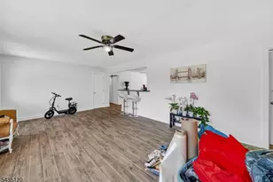 840 Lopatcong St, Belvidere, NJ 07823 - Photo 11