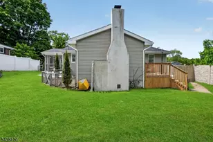 840 Lopatcong St, Belvidere, NJ 07823 - Photo 41