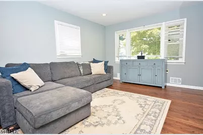 22 Center St, Bernardsville, NJ 07924 - Photo 3